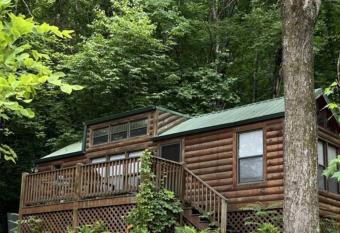 Wilderness Cove Campground has Balcony rooms
