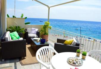 Movida Sea has Balcony rooms