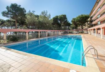 Salines has Balcony rooms
