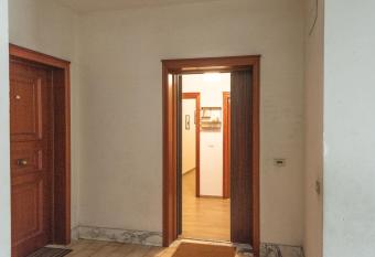 Pappacoda 12 - SIT allows 18 year olds to book a room