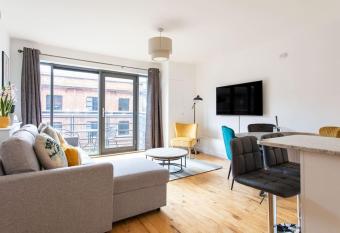 Best City Centre Luxurious Home Free Parking has Balcony rooms