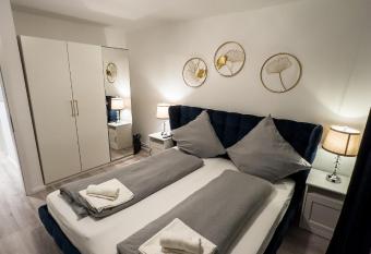 Messe-Apartment f  r 5 G  ste mit Balkon und Lift has Balcony rooms