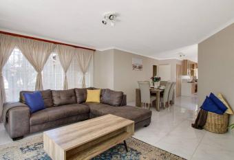 The Cycad. 4-Bed Home next to Clearwater Mall has Balcony rooms