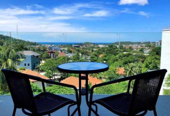 Kata Sea View Tranquil 1 Bedroom Condo has Balcony rooms
