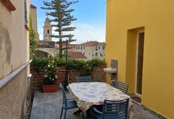 Casa Ribes has Balcony rooms