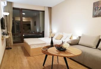 Modern   nov     t  dio pri pl    i pre 2 a   4 osoby, Premier Fort Beach - Sveti Vlas has Balcony rooms