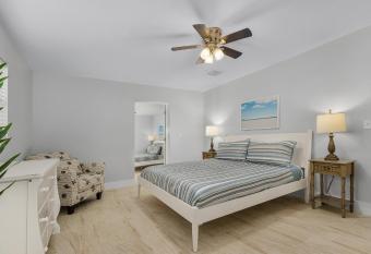 Matlacha on Shoreview has Balcony rooms