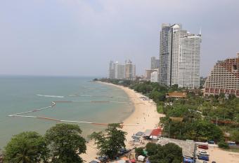 Premium Oceanview Condominium has Balcony rooms