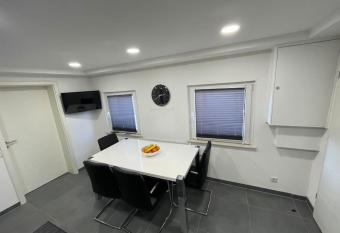 Ferienhaus in der n  he von Sinsheim allows 18 year olds to book a room