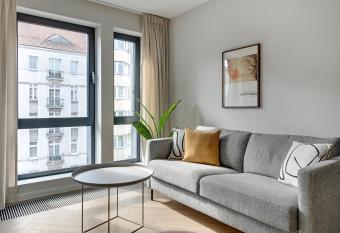 Lion Apartments - Gdynia City Center Bank Polski allows 18 year olds to book a room