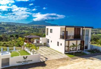 Villa Valentina Holidays W/Pool has Balcony rooms