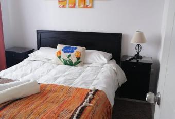 Departamento terraza allows 18 year olds to book a room