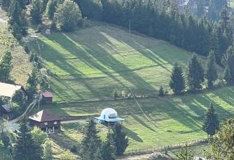 WildGlampingArieseni allows 18 year olds to book a room