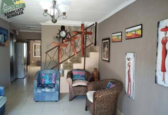 Spacious Family Flat - Ramsgate Rumbler has Balcony rooms