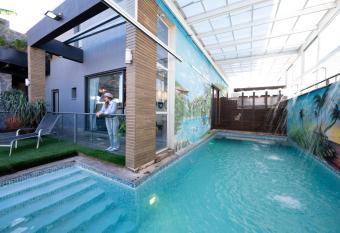                       -                                                                             allows 18 year olds to book a room