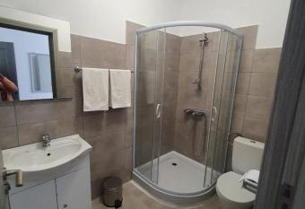 Pensiunea Los Primos has Balcony rooms