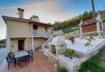 O Lar de Lola has Balcony rooms