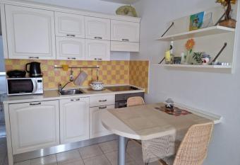 Studio apartman Altea has Balcony rooms