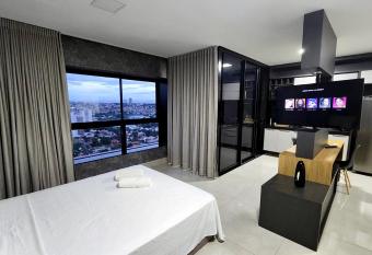 Est  dio Alto e Aconchegante no 18   andar has Balcony rooms