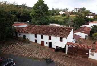 Hostal Casa Ceiba has Balcony rooms
