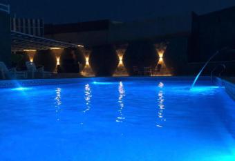 Cali chalet has rooms with a private hot tub