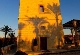 Antica Torre a 9km da Otranto allows 18 year olds to book a room