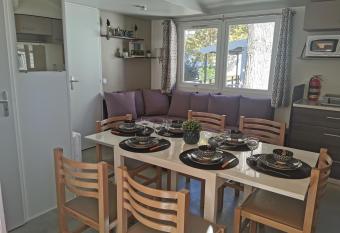 Camping la carabasse has Balcony rooms