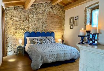 Sally s House has Balcony rooms