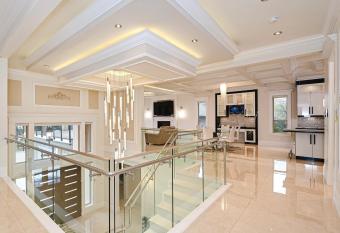 crown house has Balcony rooms