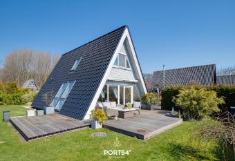 Lounge am Meer allows 18 year olds to book a room