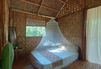 The Jungle Cabin Nagtabon has Balcony rooms