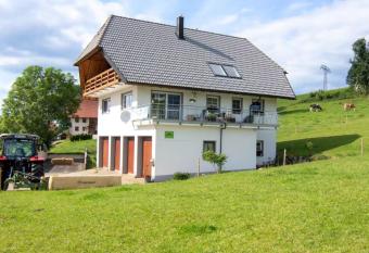 Haus M  hlenfranzenhof has Balcony rooms