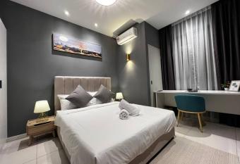 Horizon Suites@Sepang AirportKLIA Netflix WiFi&BigTV allows 18 year olds to book a room