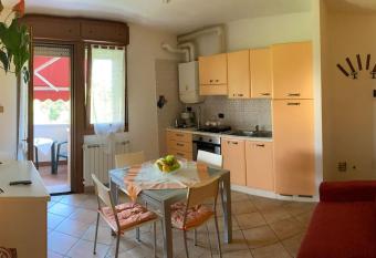 Nakupenda Ferrara APPARTAMENTO PERFETTO has Balcony rooms