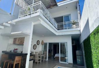 New two-storey villa with swimming pool allows 18 year olds to book a room