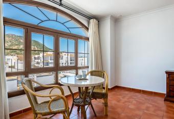 Estudio La Atarraya 6 has Balcony rooms