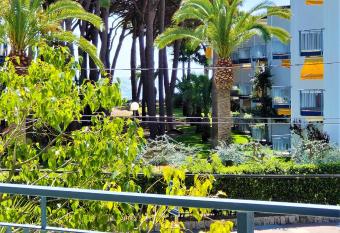 Apartamiento MEDITERRANI,VISTAS AL MAR,PISCINA! has Balcony rooms