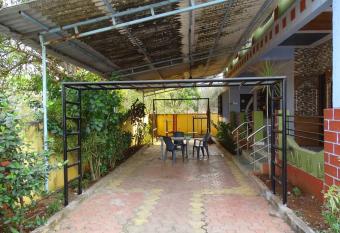 The Tranquil Villa has Balcony rooms