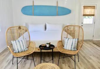 CB Surf Shack has Balcony rooms