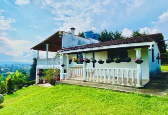 Casa de campo Jade, Rionegro has Balcony rooms