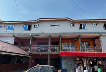 Da Highest Loung, Bar & Restaurant allows 18 year olds to book a room