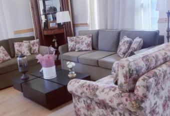 Rustic Retreat by Roamhome - Modern 2BHK Apartment near Naini Lake has Balcony rooms