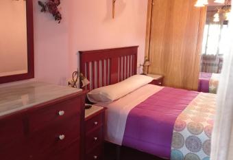 Apartamento Tur  stico Ultreia et Suseia allows 18 year olds to book a room