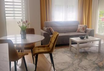 Apartman Neyla allows 18 year olds to book a room