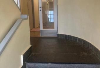 Fancy Homes - Modern 70m2 apartment allows 18 year olds to book a room