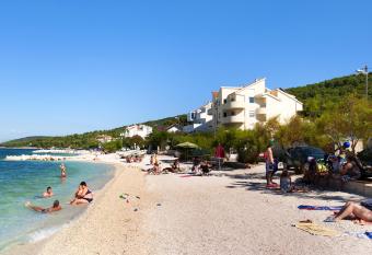 Apartments by the sea Slatine, Ciovo - 10435 allows 18 year olds to book a room