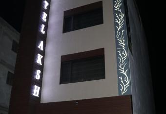 Hotel Aksh allows 18 year olds to book a room