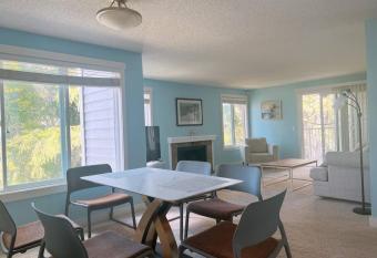 Livable E in Bellevue has Balcony rooms