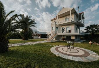 Ponte Suites has Balcony rooms