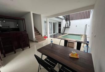 Villa Milasti has Balcony rooms